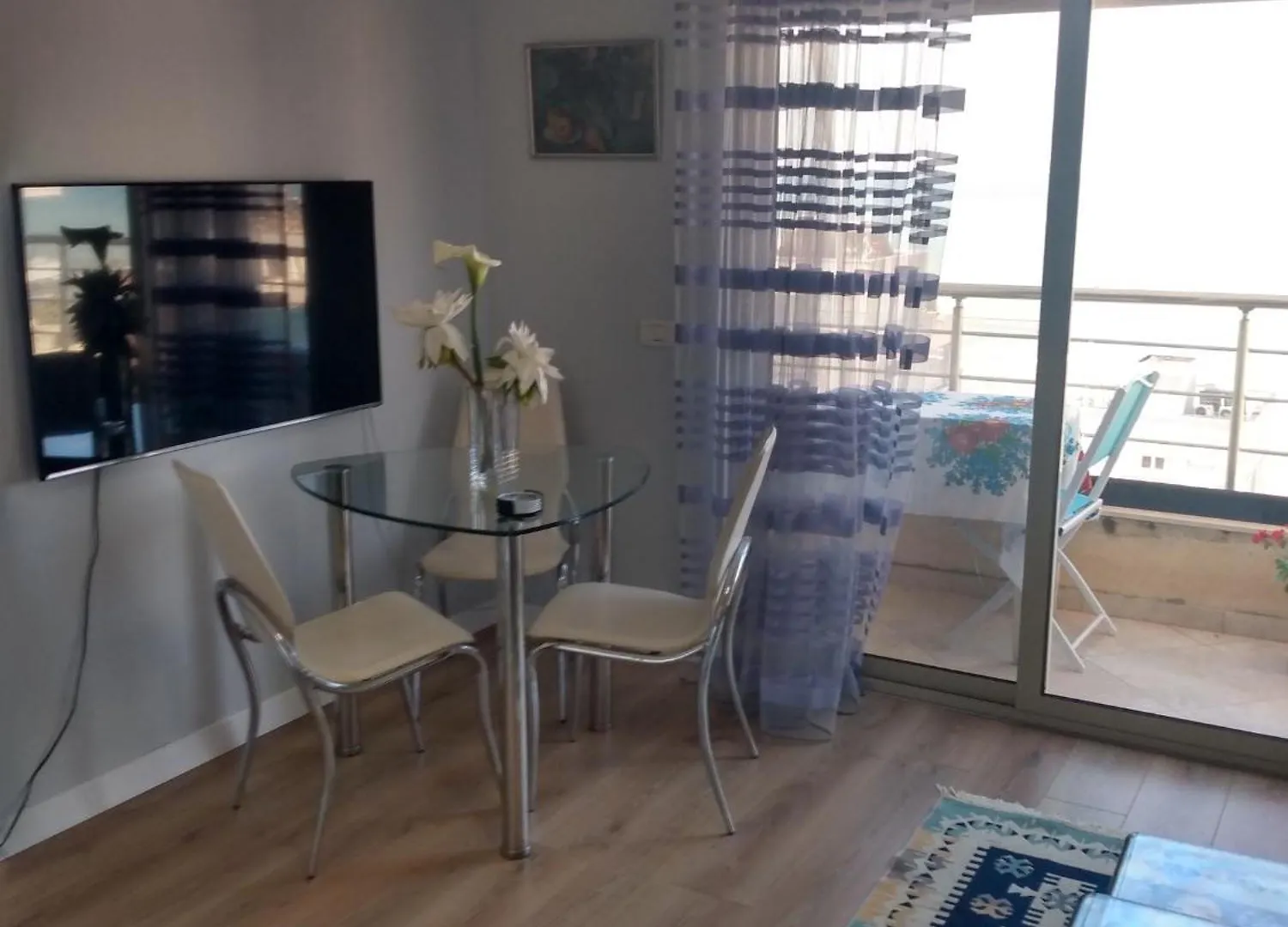 Seaview Apartment In Durres Beach, Albania -Elavator, Air-Condition, Internet Provided