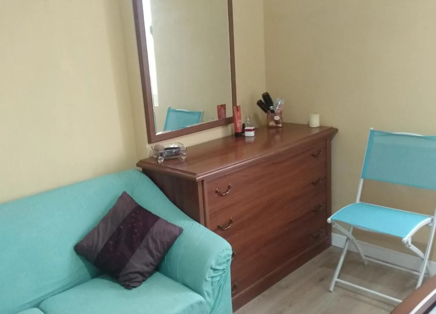 Seaview Apartment In Durres Beach, Albania -Elavator, Air-Condition, Internet Provided